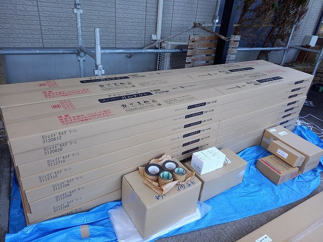 屋根カバー工事使用材料